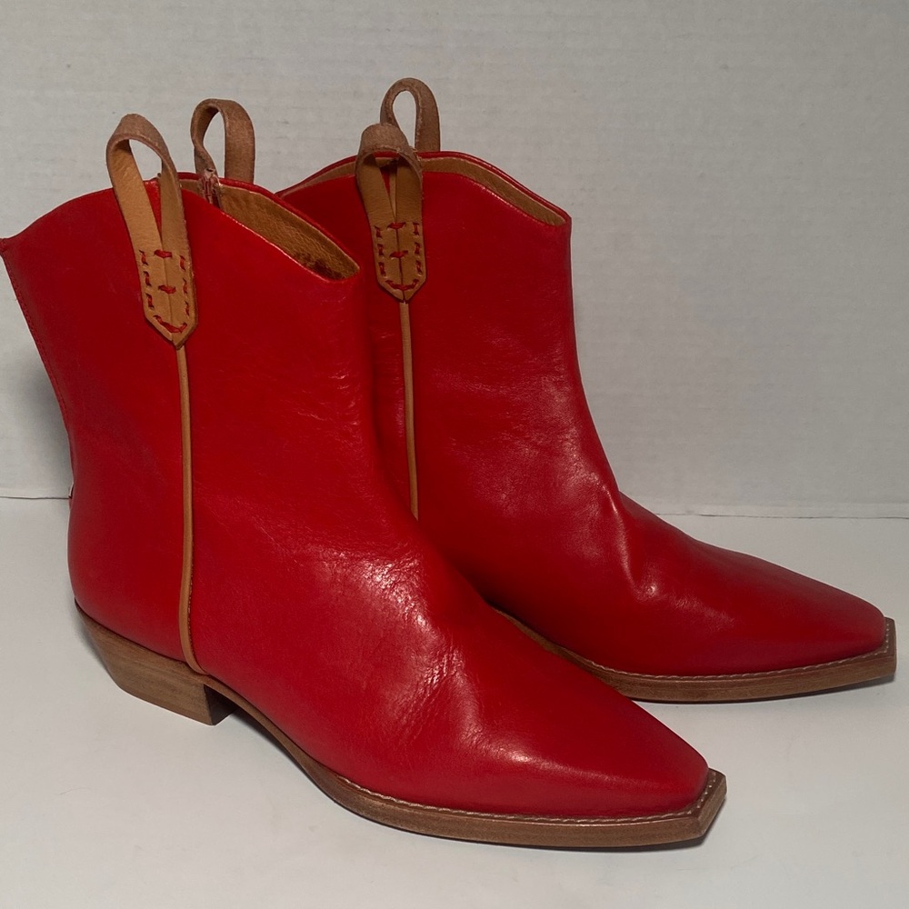 We The Free Wesley Ankle Boots from Free People. Made in Portugal - Picture 2 of 11
